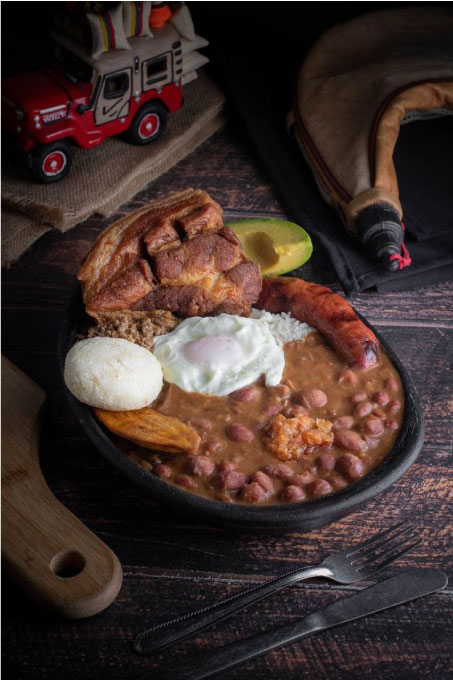Trail Hunters colombian lunch